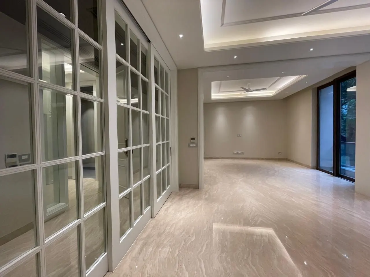 Entrance hall with glazed doors