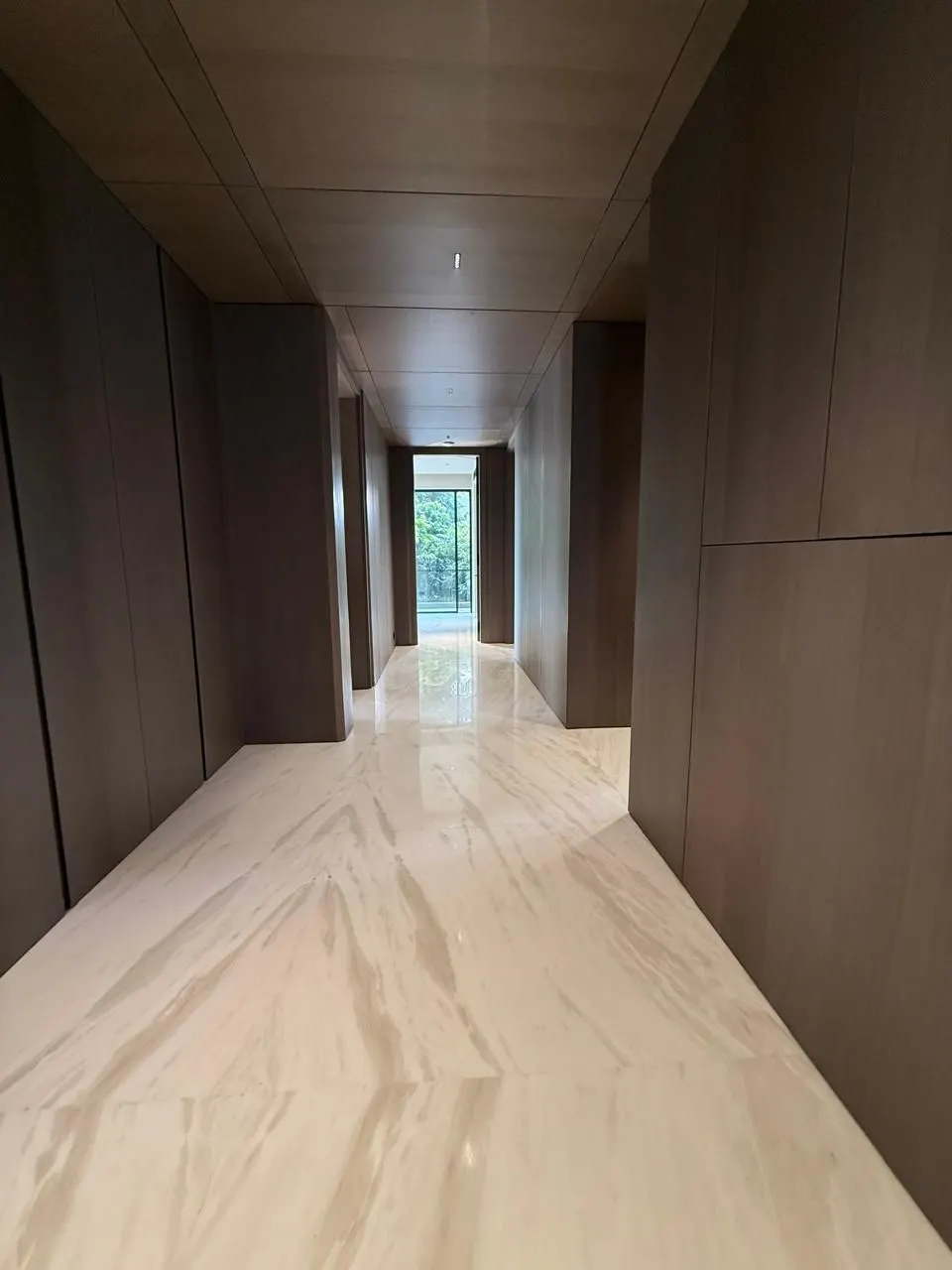 Inner hall in calacatta marble